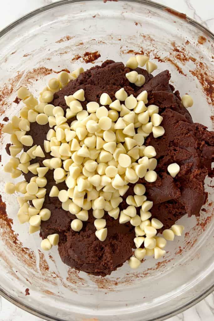 making white chocolate brownie cookies