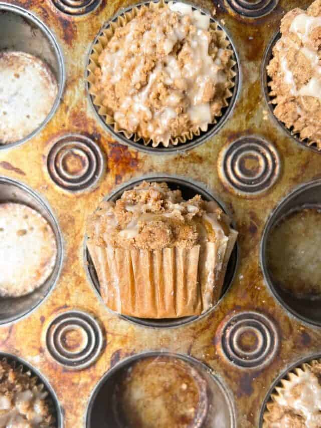 Cinnamon Streusel Muffins with Brown Sugar feasty travels