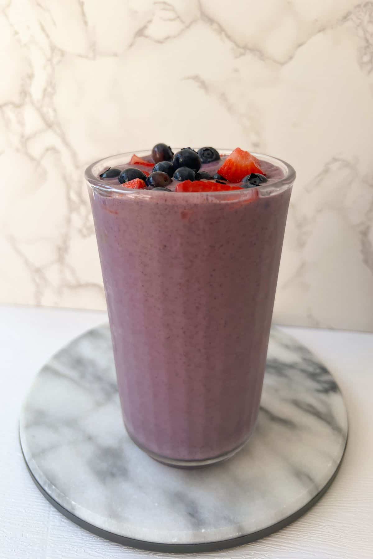 vegan berry smoothie in a glass