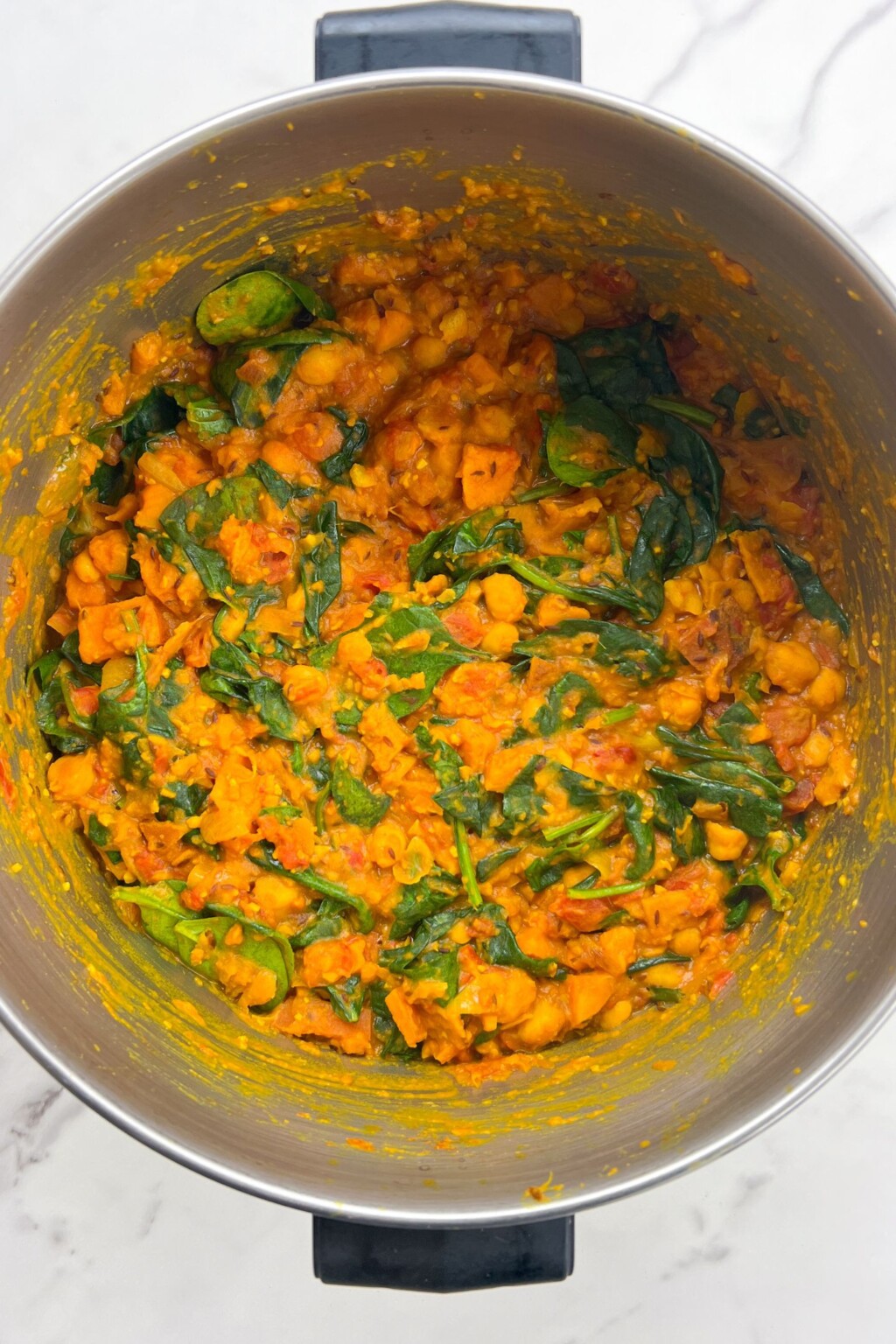 Chickpea Potato Spinach Curry Recipe - Feasty Travels