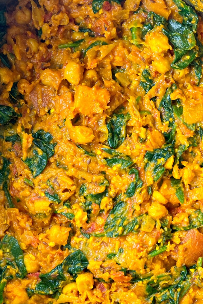 Chickpea Potato Spinach Curry Recipe - Feasty Travels