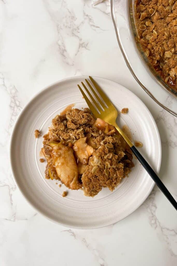 GlutenFree Apple Crumble (Topping with Oats) Feasty Travels
