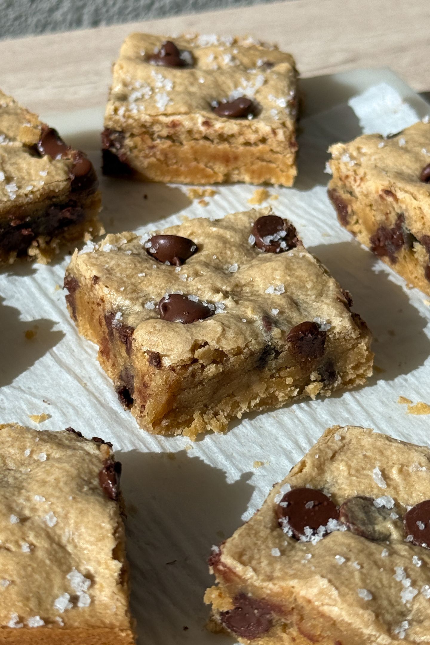 Slices of blondie on a platter.