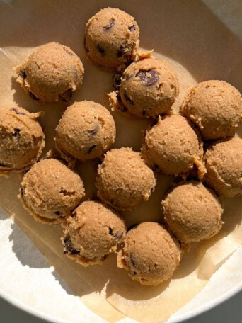 Edible Cookie Dough Balls on a plate.