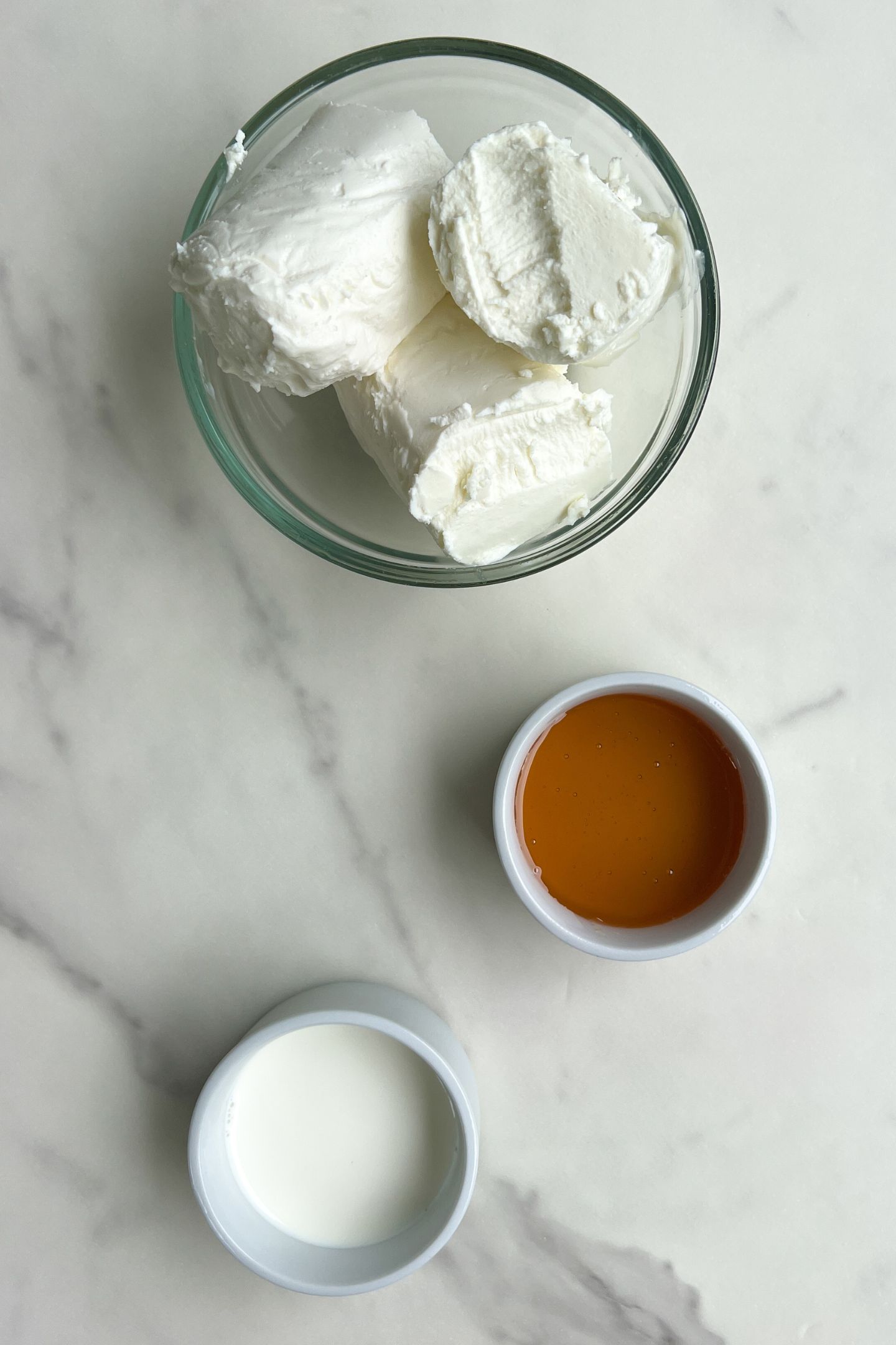 Ingredients to make whipped goat cheese.