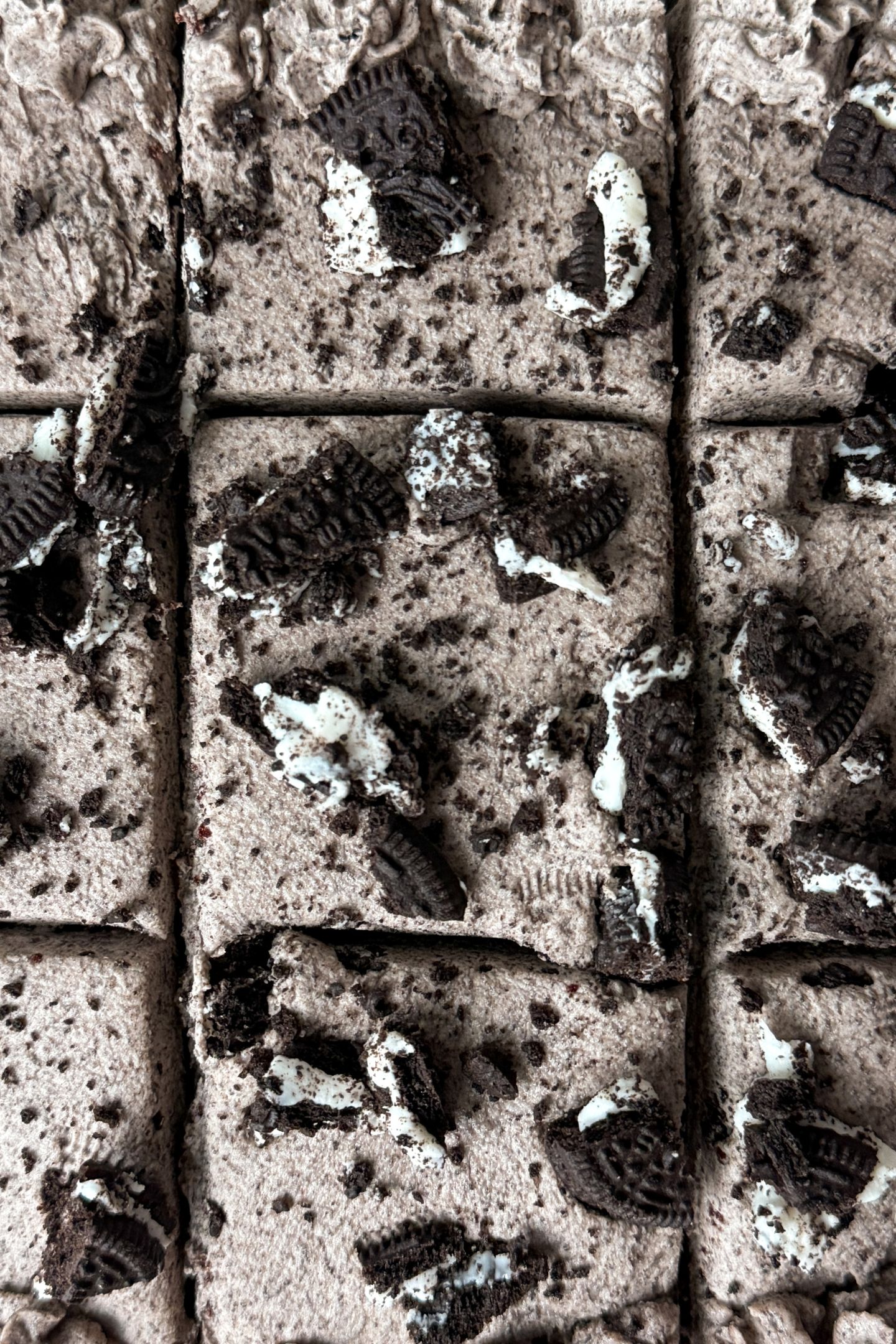 Sliced the cookies and cream cake.
