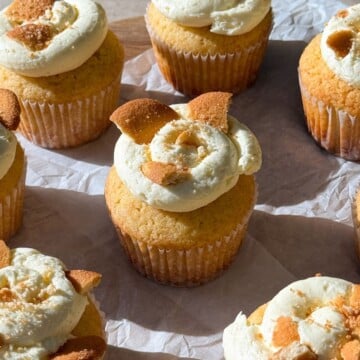Banana Pudding Cupcakes on a platter.
